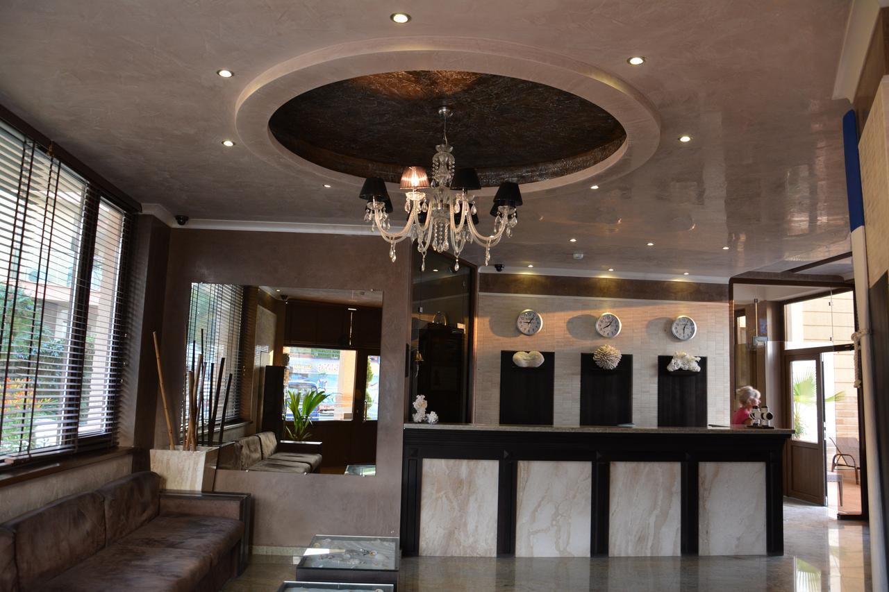 Vip Club Dolphin Coast Aparthotel Napospart Kültér fotó